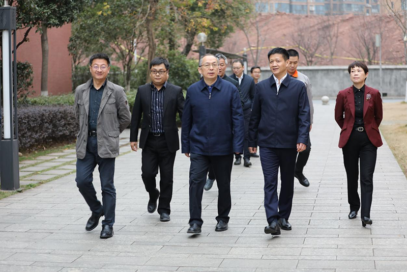 省人力資源和社會保障廳副廳長廖躍貴一行來學院調研