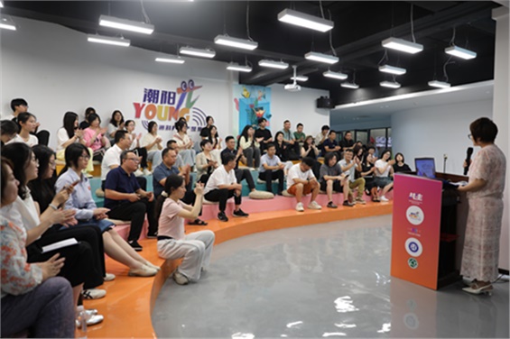 學(xué)院建筑裝飾系師生設(shè)計作品亮相株洲“潮陽 π” 創(chuàng)意設(shè)計周