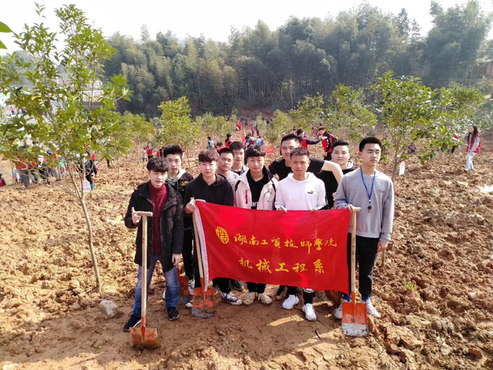 擁抱春天，播種綠色